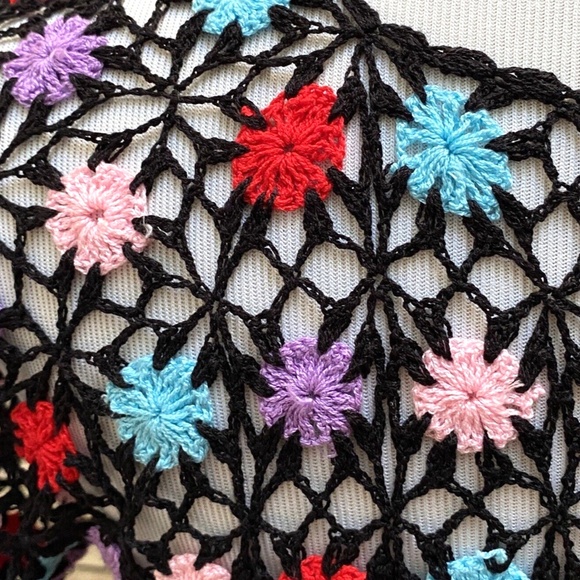 Vtg Crochet Top Small Boho Black Star Floral Open Knit Granny Hippie Summer - Picture 11 of 14